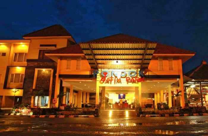 Pondok-Jatim-Park-Hotel-Cafe-Batu-Malang