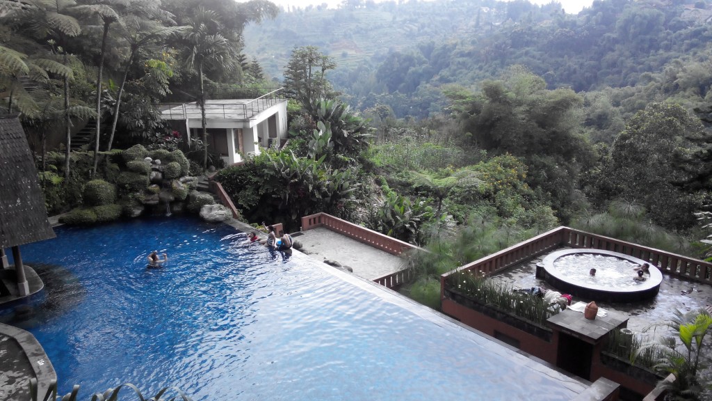sangria resort pool