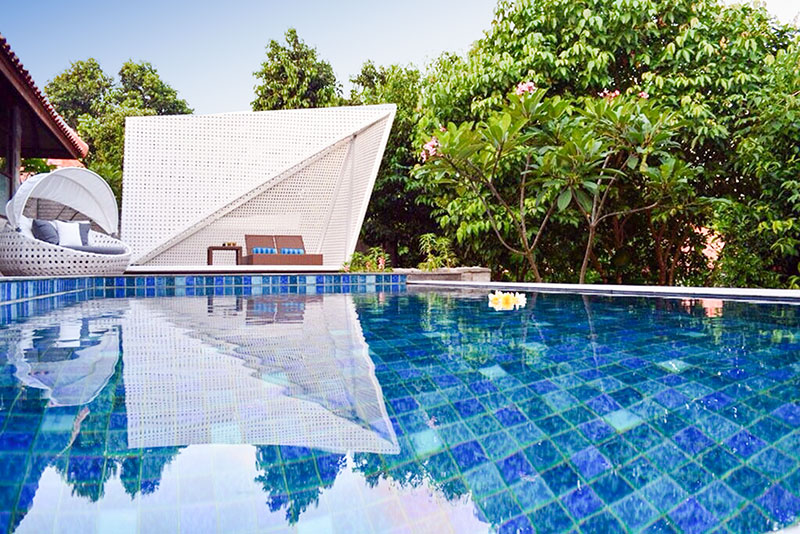 Arumdalu-Private-Resort-pool