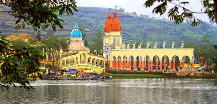 8 Tempat Wisata Seru Di Puncak Bogor